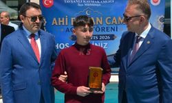 Kütahya'da kazada ölen gencin anısı yürek burktu: ''10 liram var, camiye bağışlasam olur mu?''