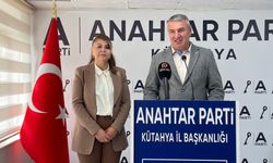 Anahtar Parti Kütahya’da Kadın Vitrinini Tanıttı