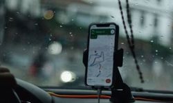 Kütahya'da aracında telefon tutucu ve aksesuar olan sürücüler dikkat: Yönetmelik geliyor!