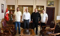 Amatör Spor Kulüpleri Federasyonu temsilcilerinden, Kaymakam Özdemir'e ziyaret