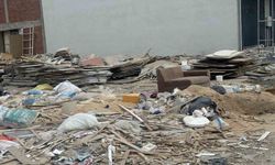 Biriken atıklar çevrede büyük rahatsızlık oluşturuyor