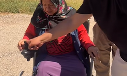 Gediz'de yaşlı vatandaşa akülü sandalya desteği sağlandı