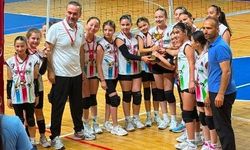 Kütahya'da voleybol turnuvasında Tavşanlı Linyitspor rüzgarı esti