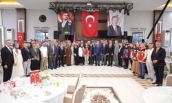 Kütahya'da anlamlı program: Şehit aileleri ve gaziler aynı sofrada bir araya geldi