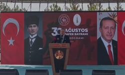 Bakan Bak’tan Dumlupınar’da güçlü Türkiye mesajı: “Türkler asla esaret altında yaşamaz”