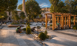 Ulu Cami Meydanı Yeni Yüzüne Kavuşuyor