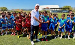 Hisarcık'ta "Ethem Bal Kupası U10 Futbol Turnuvası" tamamlandı