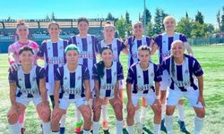 Tavşanlı Akıncılarspor Kadın Futbol Takımı sezonu yenilgisiz noktaladı: ''Kütahya'da bir devrim başlattık''