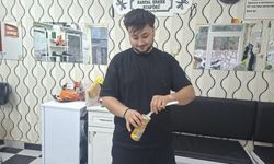 Sokak Hayvanlarını Düşündü! Kütahyalı Kuaför Jiletleri Çöpe Atmıyor