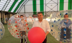 Gediz'de halı saha keyfinde dönüşüm: Balon futbolu kapılarını açtı