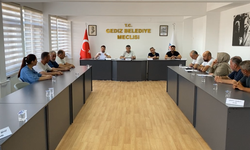 Gediz'de Belediye Meclisi Toplantısı düzenlendi