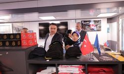 Kütahya'da Kartal Vakfı Kaşif Tırı'na Yoğun İlgi: Vali Musa Işın ve Eşi Tırı Ziyaret Etti