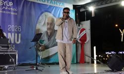 Kütahya'da belediye bahçesinde coşku zirveye çıktı! MCan konserinde vatandaşlar doyasıya eğlendi