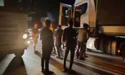 Kütahya-Afyon Yolunda Yan Yattı! Karayolu Trafiğe Kapandı
