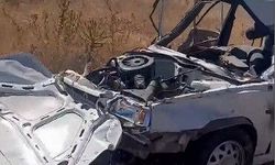 Kütahya'da araç tarlaya uçarak parçalandı: 2 yaralı