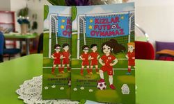 “Kızlar Futbol Oynamaz” kitabı Vali Musa Işın’a sunuldu