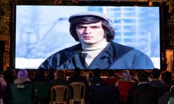 Kütahya'da Yeşilçam nostaljisi İstiklal Mahallesi'nde vatandaşları buluşturdu