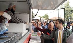 Kütahya Vakıflar Bölge Müdürlüğü'nden vatandaşlara kavurmalı pilav ikramı