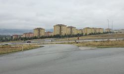 Kütahya'da yol değil adeta labirent: Buraya giren sürücülerin çilesi bitmiyor!