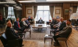 Vali Işın Muhtarları Kabul Etti: Devlet ile Vatandaş Arasında Köprü