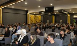 Kütahya OSB’de Üniversite Öğrencilerine Kariyer Semineri! Fikirlerini Hayata Geçirmeyi Öğrendiler
