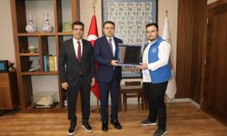 Kütahya Valisi Musa Işın’a Ahilik Sancağı Takdim Edildi