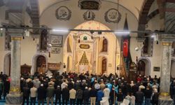 Kütahya Ulu Camii’nde Sabah Namazında Anlamlı Buluşma! 81 İl 81 Hatim Projesi İçin Dualar Edildi