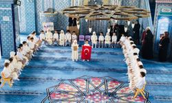 Kütahya'da Minik Öğrencilerin İlk Kur'an Heyecanı! Bed-i Besmele Töreninde Renkli Anlar