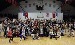 Kütahya Belediyespor’dan evinde galibiyet: Uşak ekibini 4 sayı farkla geçti