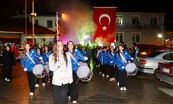 Hisarcık’ta bayram coşkusu sokaklardan konser alanına taşındı