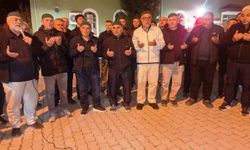 Hisarcık'ta 23 kişilik umre kafilesi dualarla uğurlandı