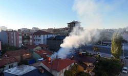 Tek katlı evin çatısında çıkan yangın söndürüldü