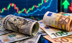 Döviz Piyasasında Yeni Hafta Başladı! Dolar 49 TL'yi Aştı, Euro 56 TL'ye Dayandı