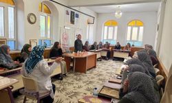 Kütahya’da Kur’an Kursu kursiyerlerine yaşlılık ve djital okuryazarlık eğitimi