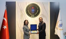 KUTSO Başkanı Esin Güral Argat ve yönetim kurulu üyelerinden, KÜTBO'ya ziyaret