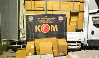 Çay’da kaçakçılara darbe: 3 milyon 950 bin makaron