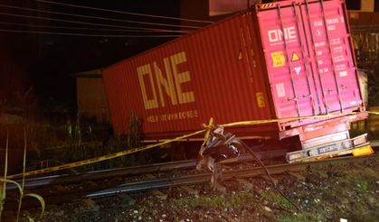 Tüyler ürperten kazada tır, 40 metre uçtu: 1 ölü