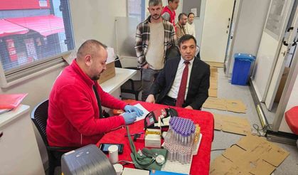 Şaphane Kaymakamı Boztaş’tan kan bağışı için anlamlı çağrı