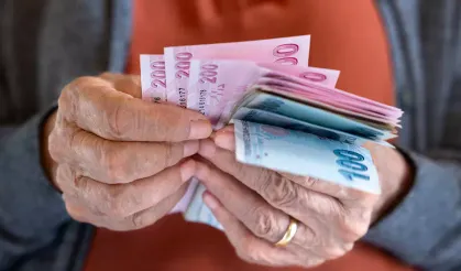 Emekli Promosyonunda Mart Rekabeti Zirvede: Bankalar 30 Bin TL Sınırını Aştı