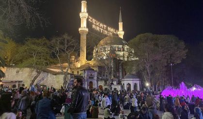 Kadir Gecesi mesajları 2026: Sevdiklerinize gönderebileceğiniz dualı sözler