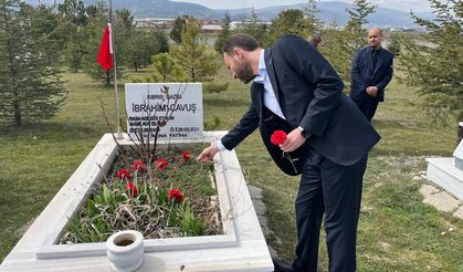 Milletvekili Bayırcı'dan şehitlik ziyareti: ''Bu millet sizi unutmayacak''