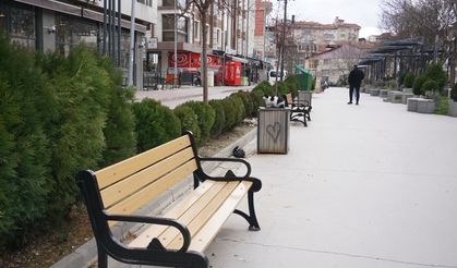 Kütahya’da Kafeler Caddesi alarm veriyor: Ulaşım krizi esnafı vuruyor