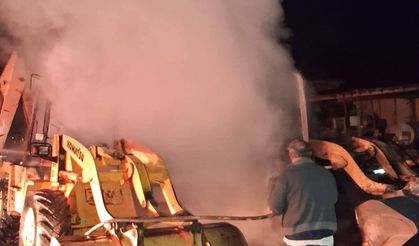 Kütahya’da İş makineleri kül oldu