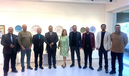 DPÜ ve SDÜ'den sanatsal işbirliği: Kütahyalı sanatçıların eserleri yoğun ilgi gördü