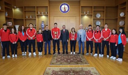 DPÜ Hentbol Takımları, Türkiye Şampiyonası'na damga vurdu