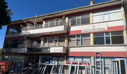 Şaphane'de belediye hizmet binasında yenileme çalışmaları başladı