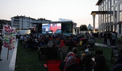 Kütahya'da açık hava sineması etkinliğinin yeni adresi açıklandı