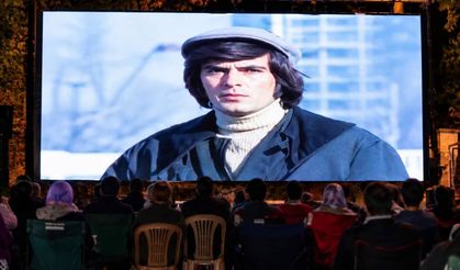 Kütahya'da Yeşilçam nostaljisi İstiklal Mahallesi'nde vatandaşları buluşturdu