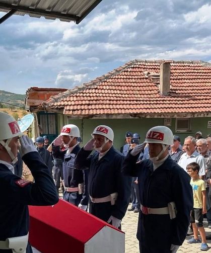 Simav’da Hüzünlü Tören: Gazi Son Yolculuğunda