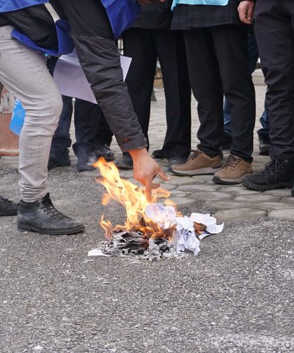 Kütahya'da Memur ve Emekliler İsyanda: “Bu Maaşlarla Yaşanmaz!”